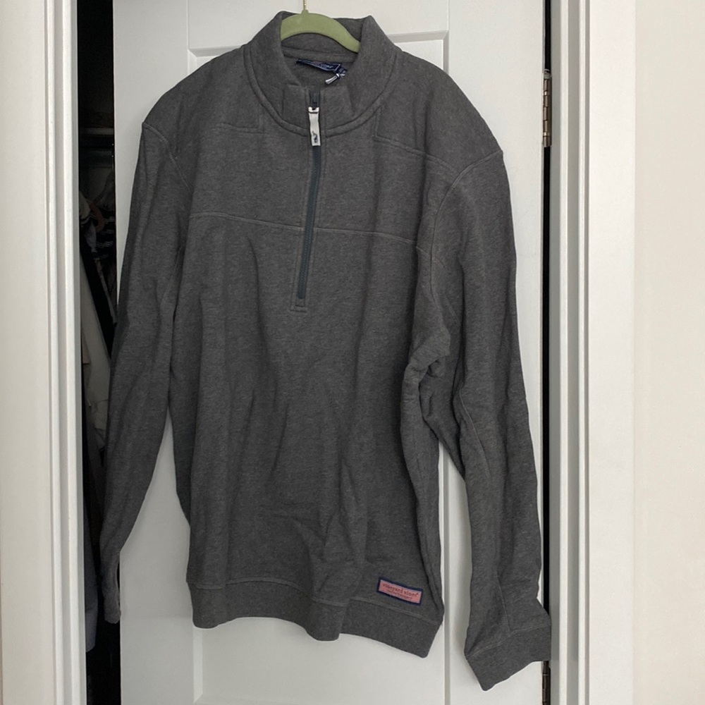 New Vineyard Vines Blank Collegiate Shep Shirt/half zip in charcoal. Size XL.